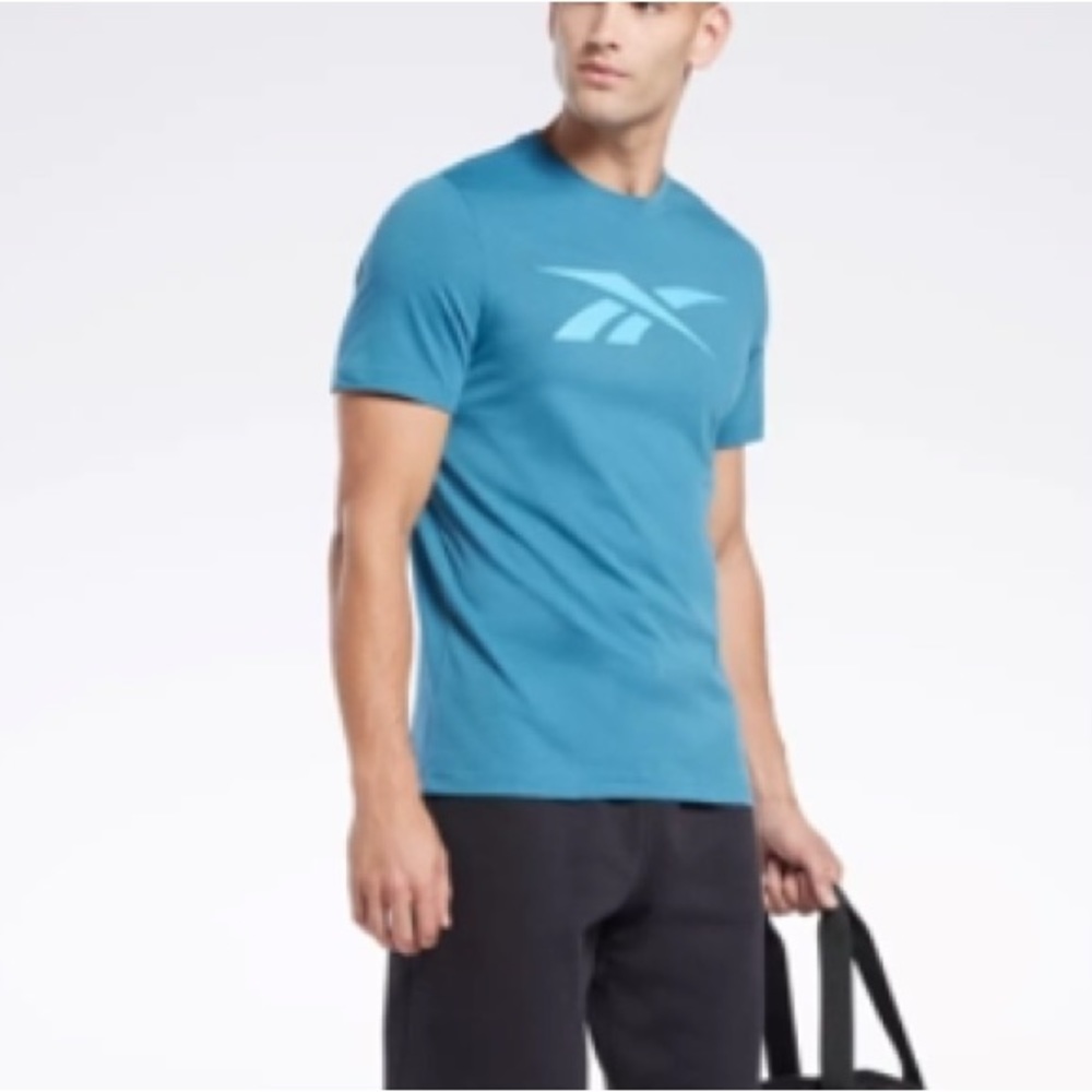 NEW REEBOK GRAPHIC SERIES BECTOR T-SHIRT SIZE: M